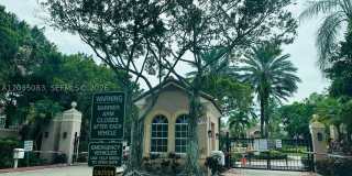 12148 Saint Andrews Pl Gallery 1
