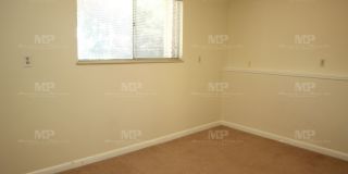 447 W Swallow Road Gallery 17