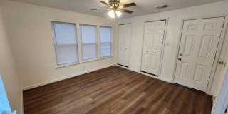 MODERN DECORATED HOUSE | 4 BEDROOM | 2 BATH | COVERED PATIO | CASITA WITH KITCHEN, BATH & LAUNDRY Gallery 8