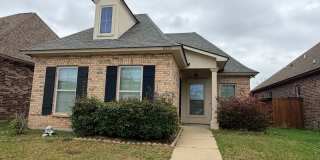 Beautiful 3 Bedroom Home in Island Park! Gallery 1