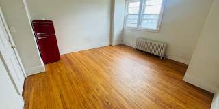 STUDIO APARTMENT WITH HEAT INCLUDED AVAILABLE NOW! Gallery 3