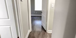 Charming 2 bedroom, 1 bathroom duplex Gallery 10