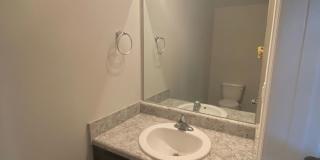 Spacious Modern Townhome; Conveniently Located! *Garbage, Pest Control & Lawncare Included!* *SPECIAL: 1/2 OFF 1st Month's Rent!!* +*MILITARY INCENTIVE!* Gallery 10