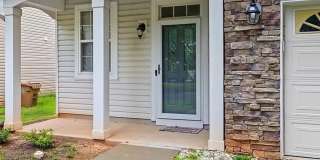 Room in 4 Bedroom Home at Milpass Dr Gallery 1