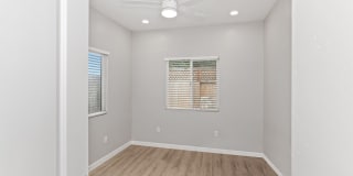 Private balcony + private patio! Gallery 12