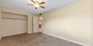 5-Bedroom Tempe Home with Private Pool, Guest House & Garage Near ASU Gallery 25