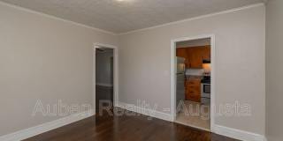 2207 Montclair Street Gallery 8