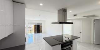 8290 Lake Dr Gallery 3