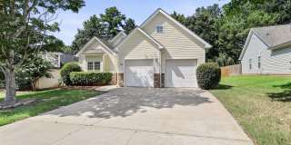 35 Bedford Park Drive Gallery 1