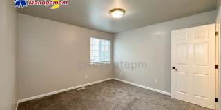 10122 W Garverdale Ln Gallery 15