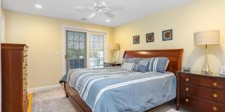 38 Vroom Avenue Gallery 11