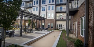 Avenue Madison Gallery 39