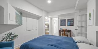 Charming 1 Bed, 1 Bath Duplex with Office/Flex Space near Five Points, Downtown Raleigh Gallery 8