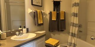 Peninsular Place Apartments - Student Housing Gallery 23