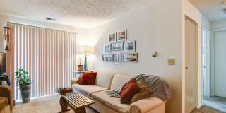Hickory Knoll Apartments - Affordable Housing Gallery 14