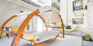 Pierpont By Urbana Gallery 60