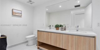 9901 W Bay Harbor Drive Gallery 15
