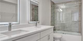 4222 Inverrary Boulevard Gallery 37