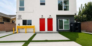 1260 1/2 Leighton Avenue Gallery 1