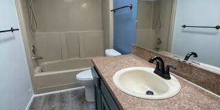 ***PENDING APPLICATION***Lovely Pet Friendly, 3 Bedroom Home! Gallery 16