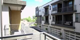 2090 S Dorsey Lane Gallery 21