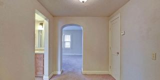 Historic Charm Meets Modern Comfort at Old English Court Gallery 6