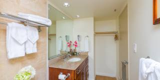 229 Paoakalani Avenue - 1Unit 2102Waikiki Sunset Gallery 10