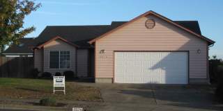 Beautiful 3 Bedroom 2 Bath Located in SW Corvallis! Gallery 1