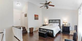 6405 Liberty Avenue Gallery 10
