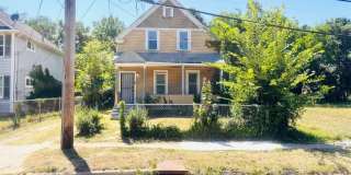 Charming 4-Bedroom Property in Prime Location Gallery 1