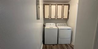 Coleman Place 3-bedroom, 2-bath Condo Gallery 14