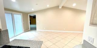 Beautiful house, 2bd+den/1.5ba HOME on the hillside of Granada Hills. Gallery 6