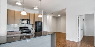 2500 Clybourn Gallery 25