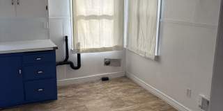 394 Warren Avenue Gallery 6