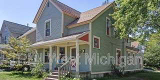 103 Fitzhugh Ave SE 103 Fitzhugh Ave SE Gallery 1