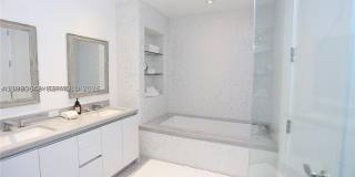 16901 Collins Ave Gallery 11