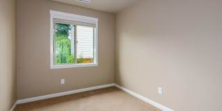 Garage, Backyard, 3 Bedroom - Now Leasing Gallery 15