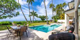 Paradise Beach Estate: Beachfront 6BR w/ Pool, Guest Suite & Pickleball Gallery 3