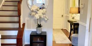 Beautiful Single Family home with Loft and Off Street Parking Gallery 28