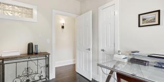 261 S Limestone Gallery 28