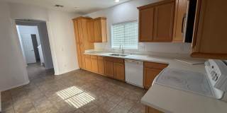 4752 E Laurel Avenue Gallery 27