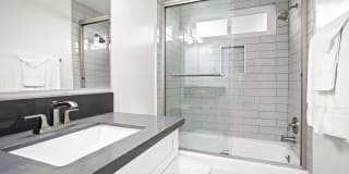 Kling Trio Apartments Gallery 26