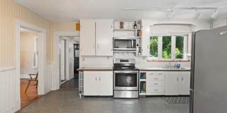 20 Stark Avenue Gallery 10