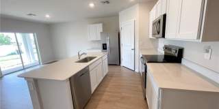 920 NE 10th Street Gallery 9