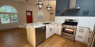 2 Bed/1 Bath, 1317 Sqft - 3539 Mariposa St Gallery 5