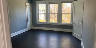 Hawthorne Street Gallery 36