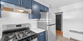 2735 W Berwyn Ave Gallery 1