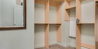 628 Edgebrook Drive Gallery 56