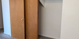 95 N Clarkson St Carolyn Arms Apartments Gallery 36