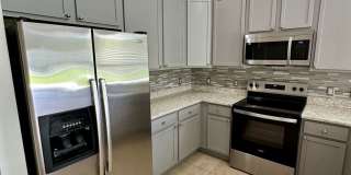 4/2 in Wyndham Lakes! Available NOW! Gallery 9